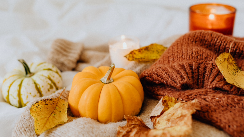 20 Thanksgiving Zoom Backgrounds for a Virtual Gathering